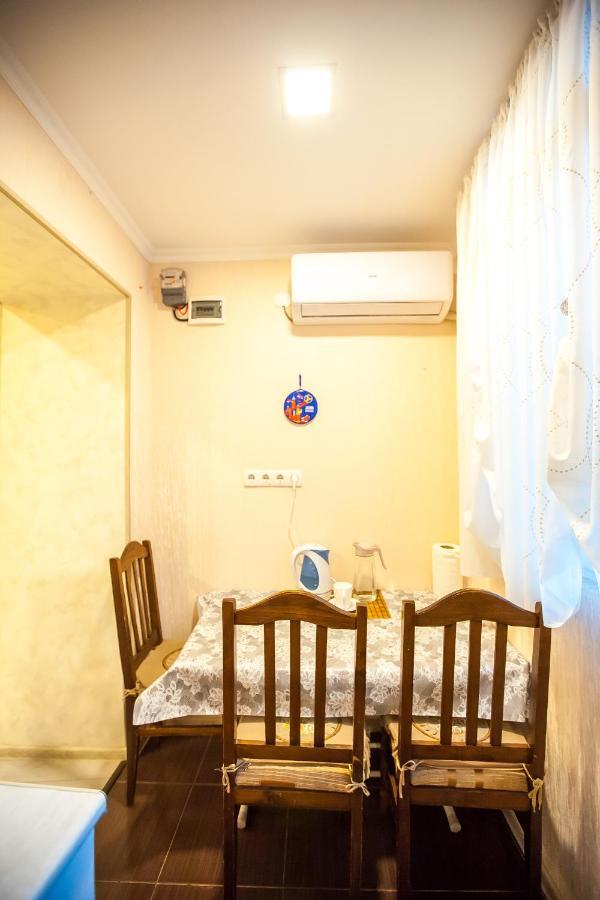 Guest House Happy Holidays Tbilisi Exterior foto