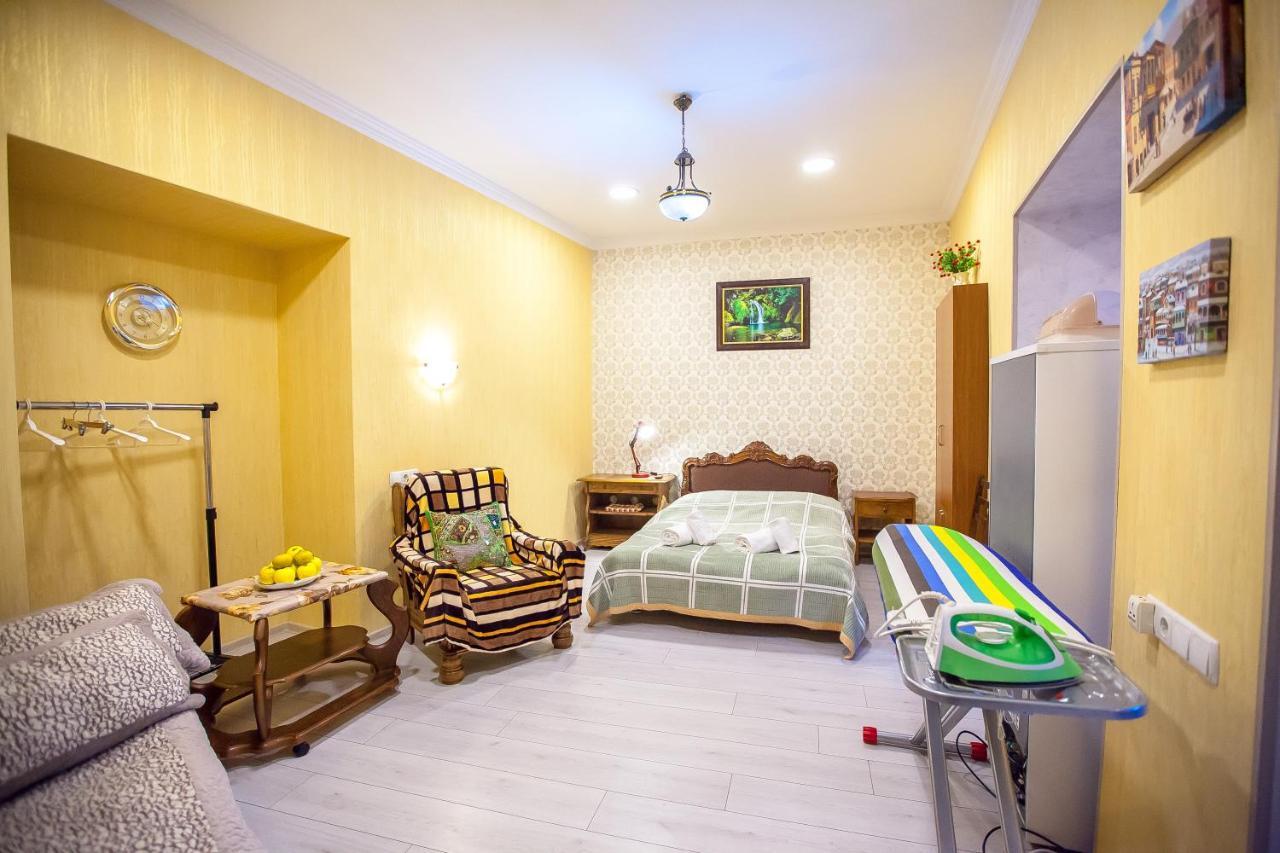 Guest House Happy Holidays Tbilisi Exterior foto